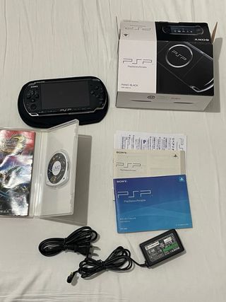 PSP 3000 Piano Black