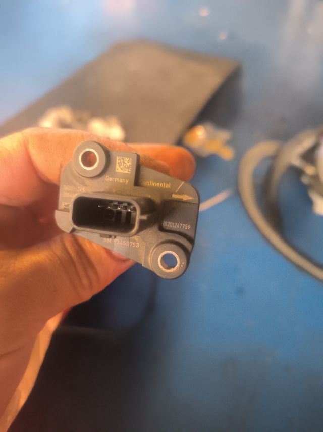 Caudalímetro Renault Trafic 1.6 dCi