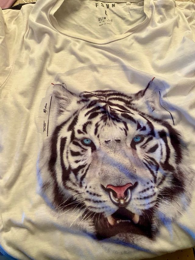 3 Camisetas - AJ Armani Jeans.. cada una a 10€.