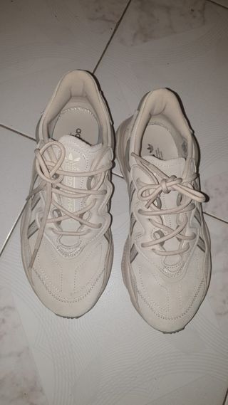 Adidas zapatillas beige