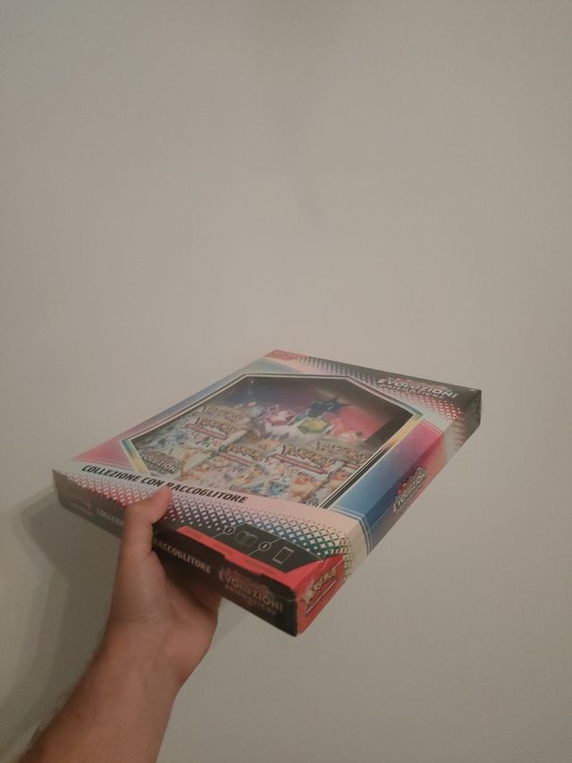 Pokémon Evoluzioni Prismatiche collezione