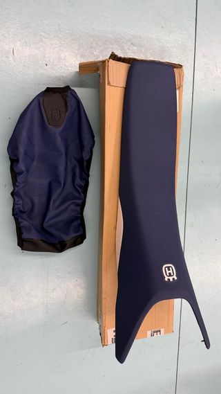 Asiento Husqvarna 701: Funda original