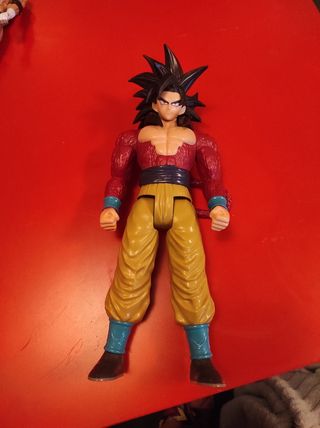 Figura Goku Super Saiyan 4