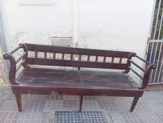 Canapé antiguo de madera