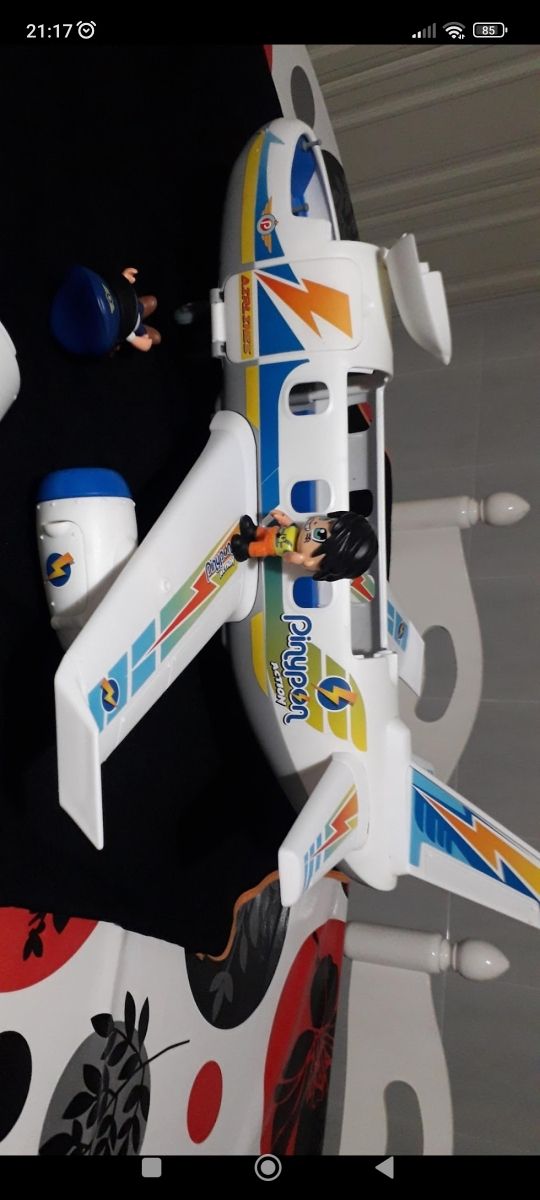 Avión PinyPon + muñecos y accesorios
