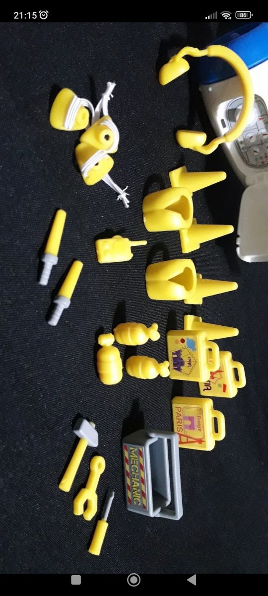 Avión PinyPon + muñecos y accesorios