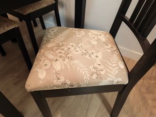 Conjunto mesa y sillas de comedor