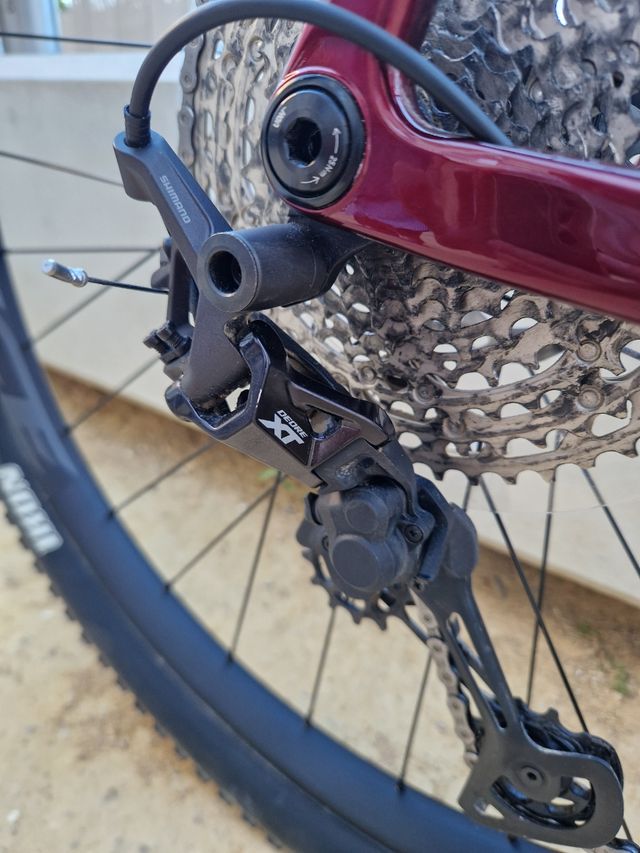 Bicicleta carbono BH Ultimate 8.0 2024