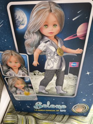 Muñeca Nancy Selene espacial