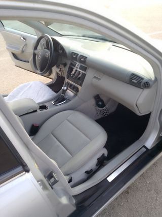 Mercedes-Benz Clase C 2006