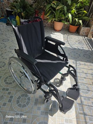 Silla de ruedas plegable Breezy Premium 