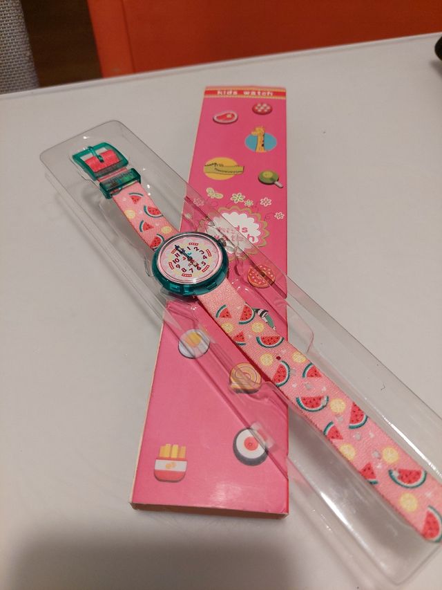 Reloj niña analogico. Nuevo