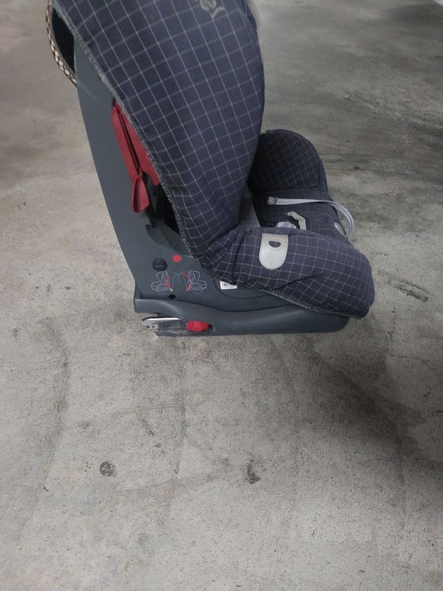  Alquilo silla de coche 