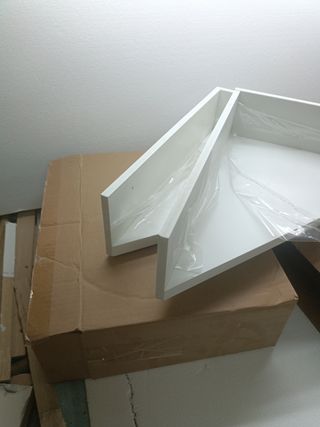 Mensole angolari bianche in plastica