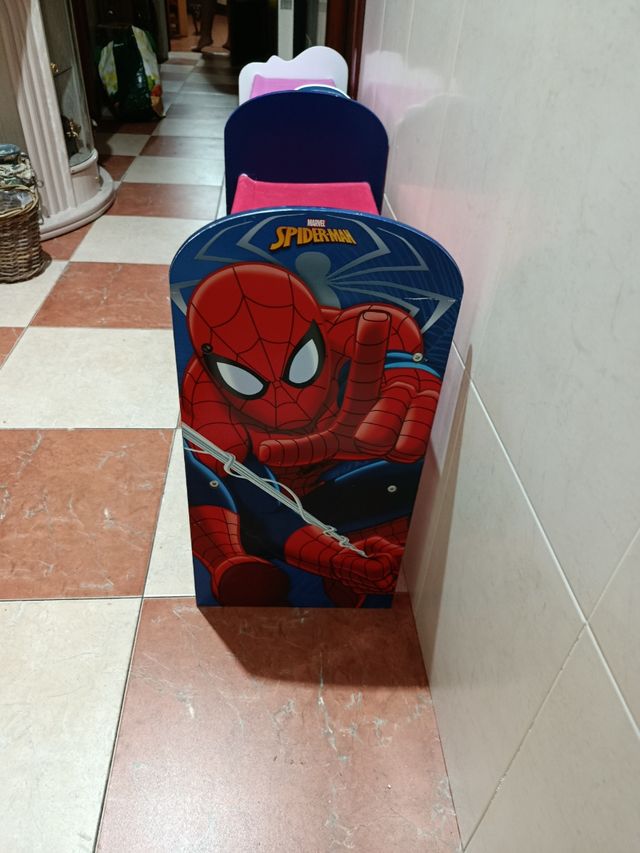 Estantería infantil Spiderman