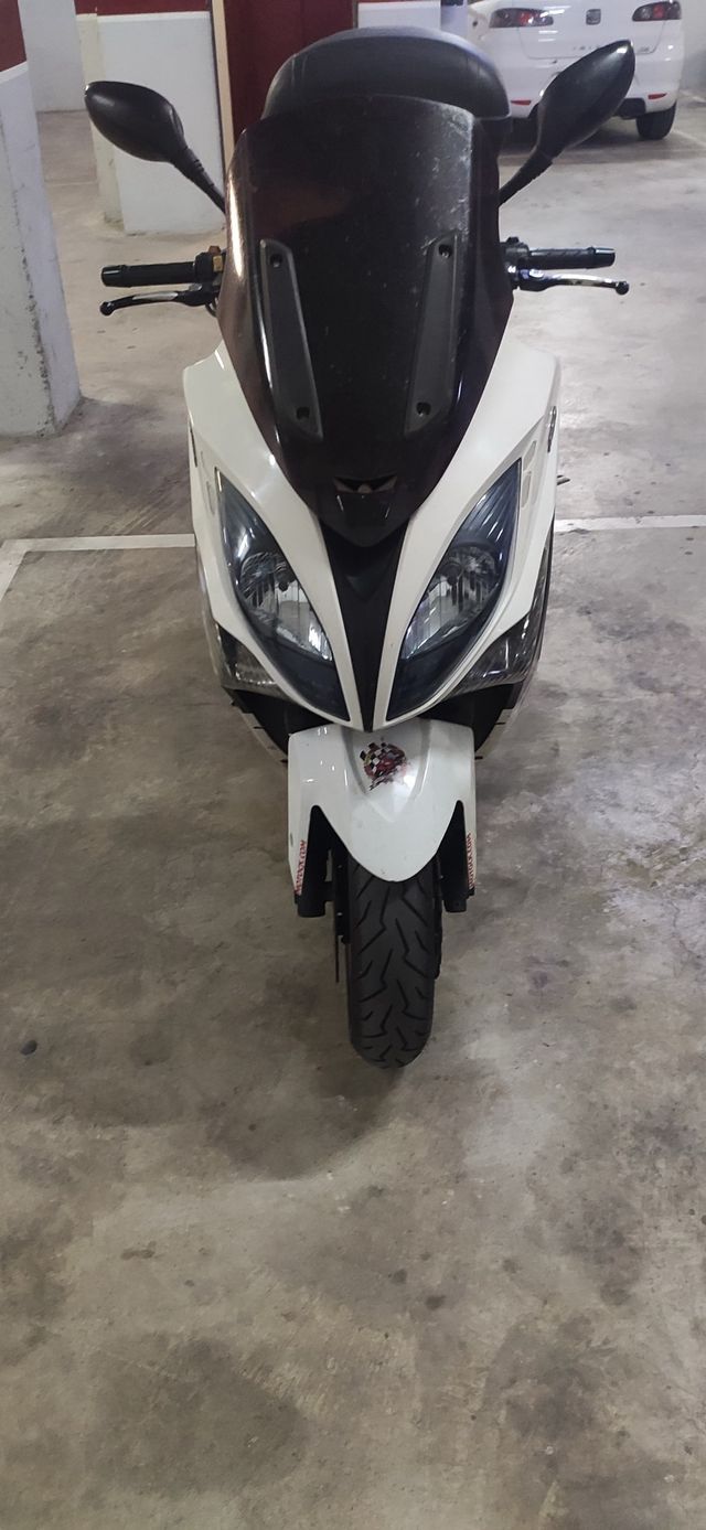 Kymco Xciting 500 - Scooter