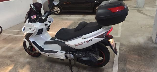 Kymco Xciting 500 - Scooter
