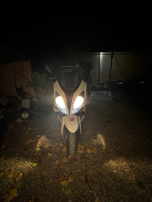 Kymco Xciting 500 - Scooter