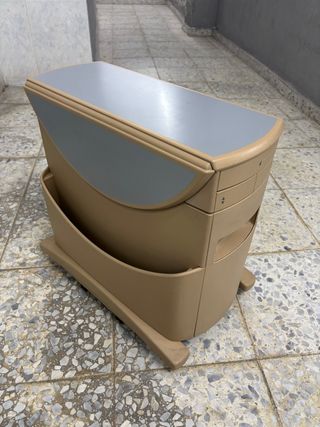 Mesa plegable VW Multivan T5/T6 original.