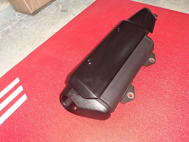 Tubo escape Yamaha Tricity 300