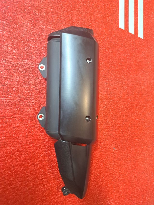 Tubo escape Yamaha Tricity 300
