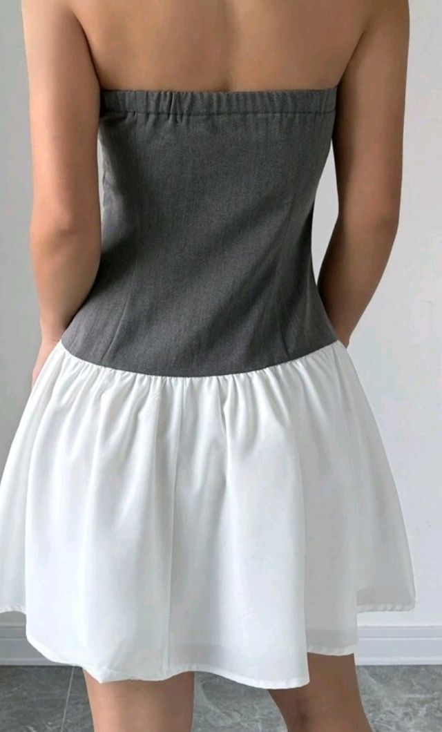 Vestido gris y blanco - sin tirantes