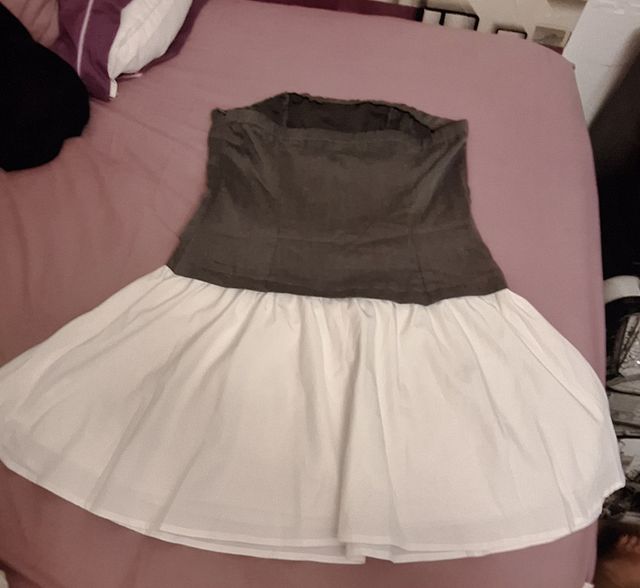 Vestido gris y blanco - sin tirantes