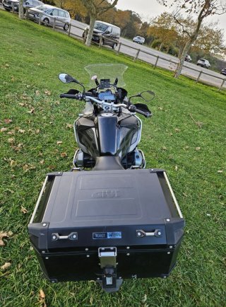 BMW GS 1200 Adventure- Moto en muy buen estado