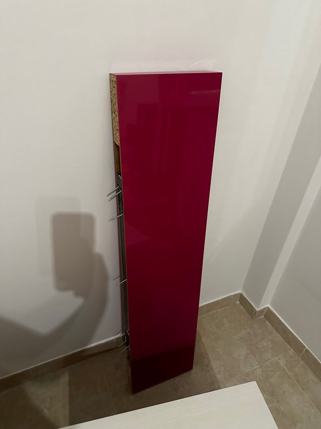 Estantería morada - Decoración