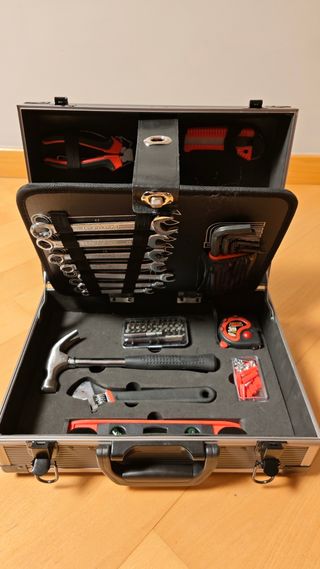 Caja herramientas metálica