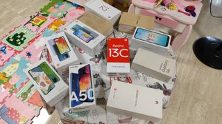 Cajas nuevas de moviles lote