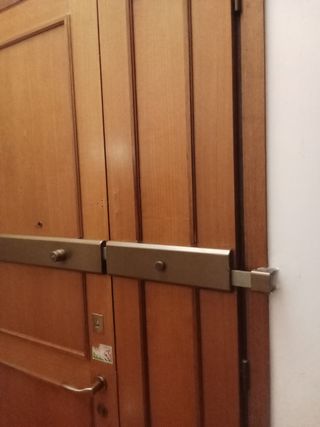 Serratura di sicurezza - spranga blindata a chiave