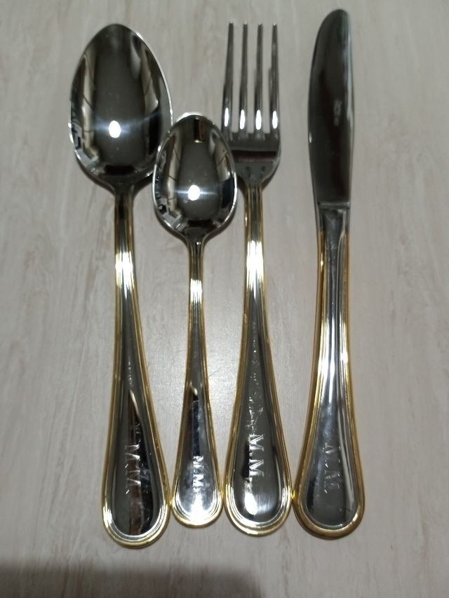 Cubiertos Comunión - Oro y Plata