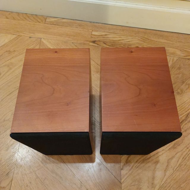 Altavoces Castle Richmond 3i marrón