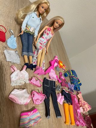 2 Muñecas Barbie + Ropa