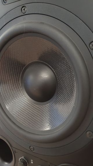 Monitores Adam Audio A8X 
