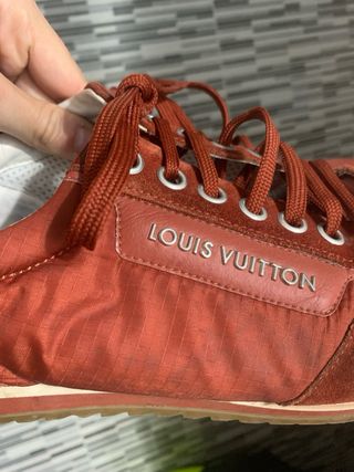 Zapatillas Louis Vuitton rojas, talla 46