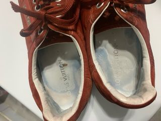 Zapatillas Louis Vuitton rojas, talla 46