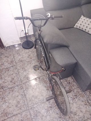 BMX negra usada