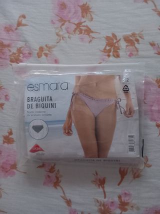 Braga bikini con etiqueta 