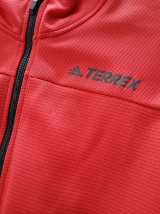 Chaqueta Adidas Terrex fucsia