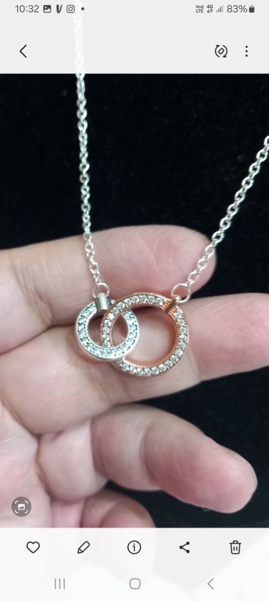 Collana doppia con zirconi