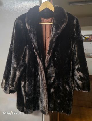 Chaquetón marrón pelo sintético