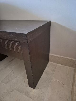 Cabecero cama, mesitas, muebles.
