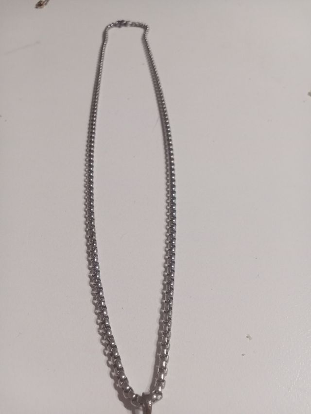 Ciondolo e catenina in argento per la Comunione.