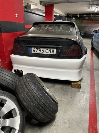 Parachoques trasero BMW E46 JDM
F.K.D