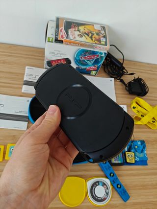 PSP Street + juegos y accesorios