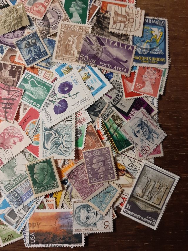 Francobolli del mondo.