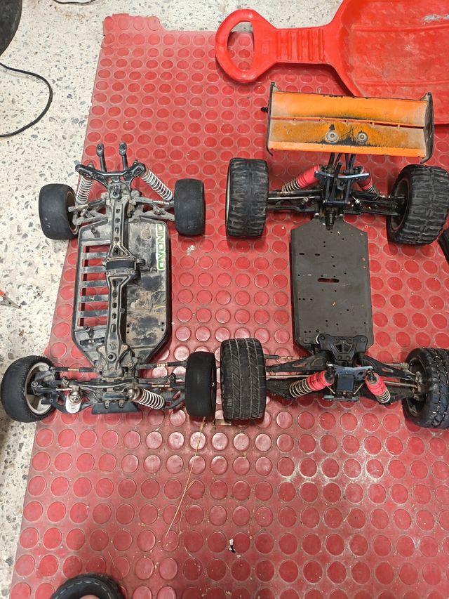 Ricambi e ricevitori per auto RC usati