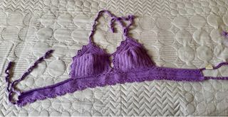 Top crochet morado bikiny